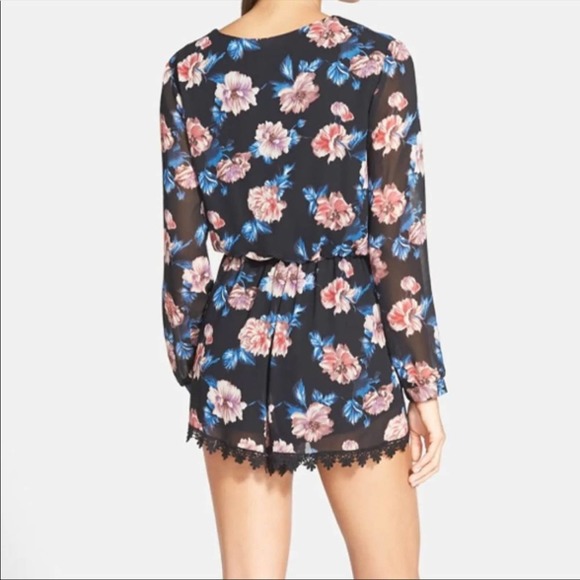 ASTR Floral Lace Trim Long Sleeve Romper Black XS - Picture 12 of 13
